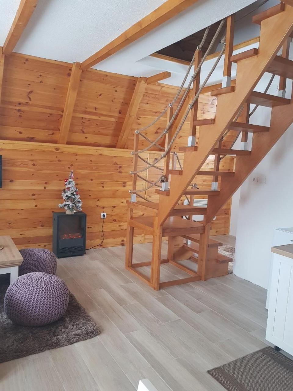 זבליאק Family Home Mikovic מראה חיצוני תמונה