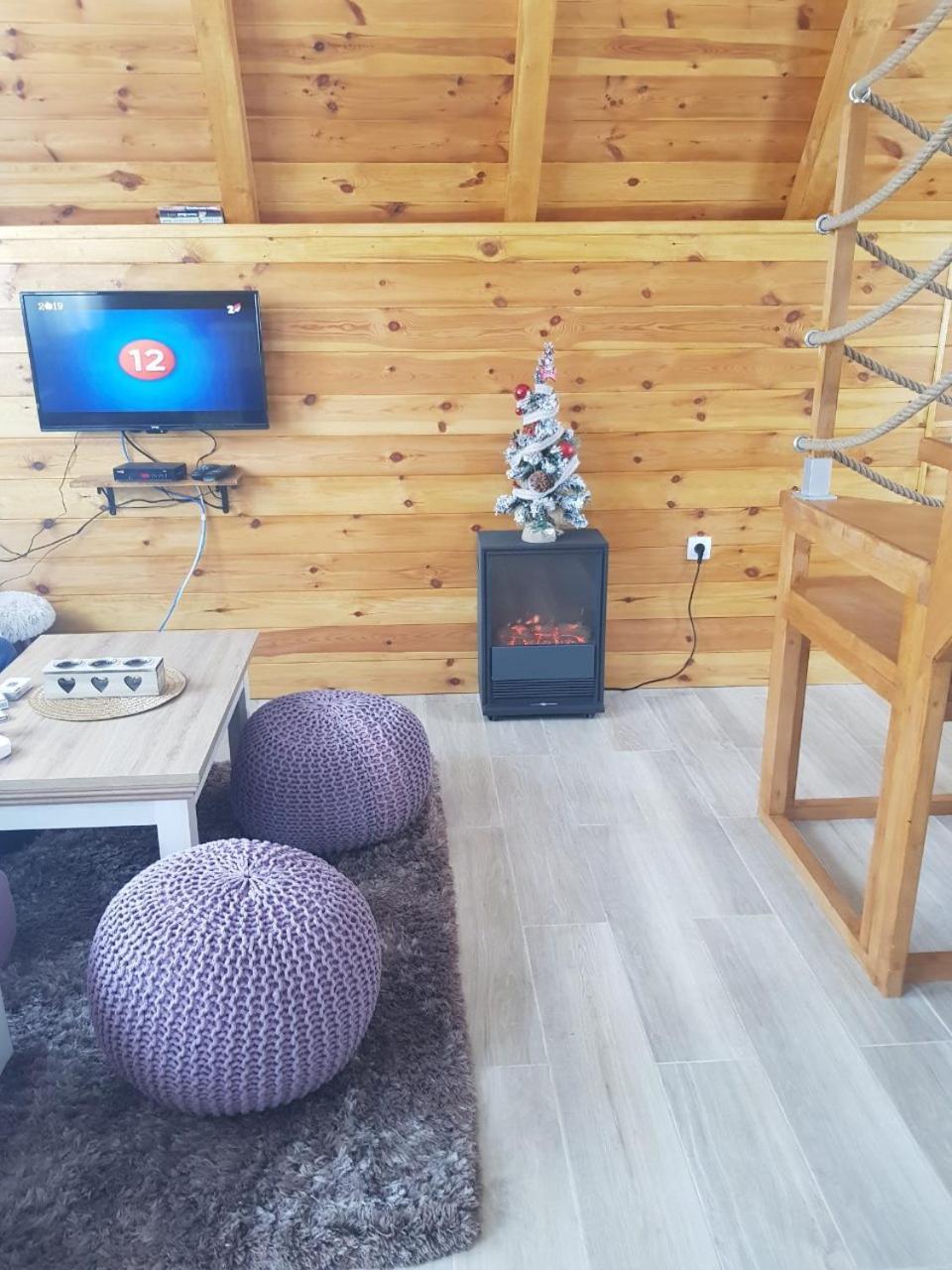 זבליאק Family Home Mikovic מראה חיצוני תמונה