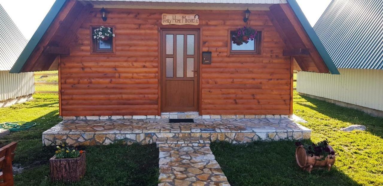 זבליאק Family Home Mikovic מראה חיצוני תמונה